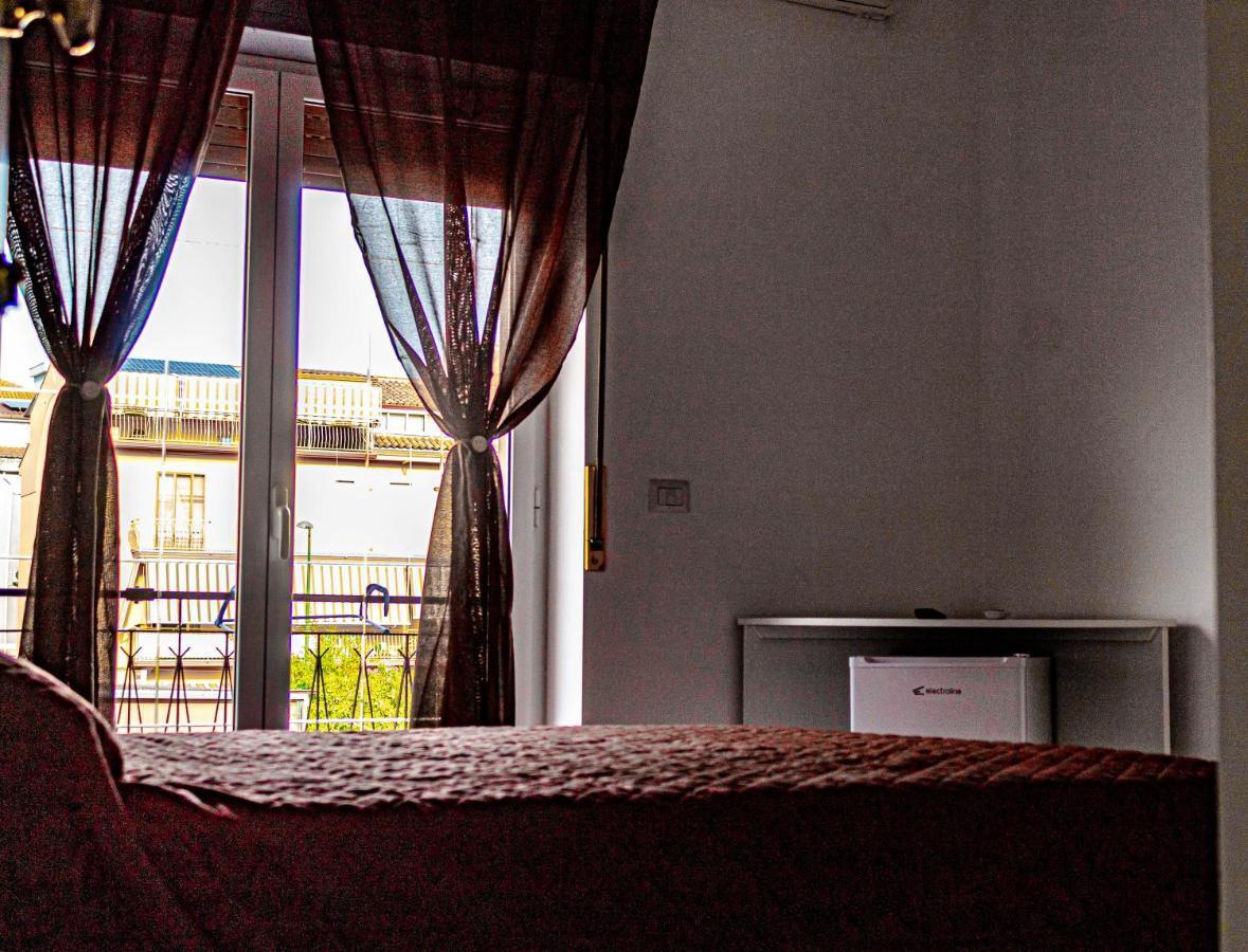 Bed End Breakfast Mediterraneo Scalea Kültér fotó